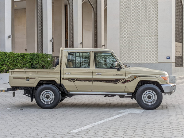 Toyota Land Cruiser Pickup 2017  Beige LHD Petrol MT Pickup 4WD view 12