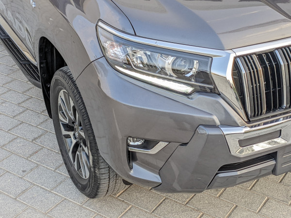 Toyota LAND CRUISER PRADO 2022  Grey LHD Petrol AT SUV 4WD view 2