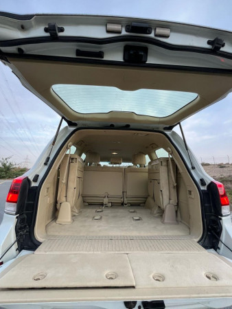 Toyota Land Cruiser 2017/ White LHD Diesel AT SUV 4WD view 11