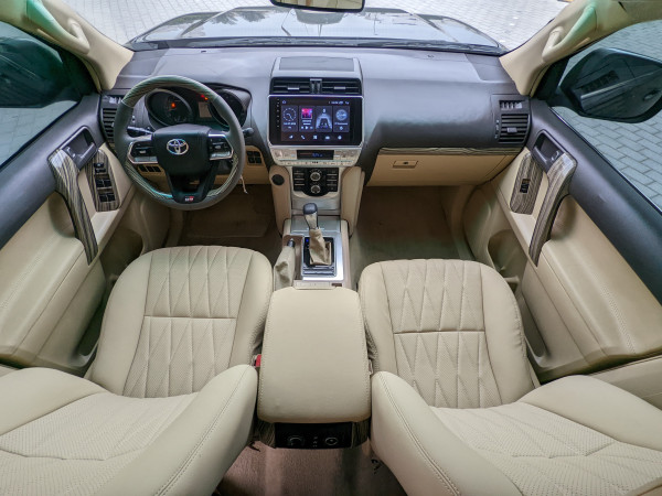 Toyota LAND CRUISER PRADO 2014  Grey LHD Petrol AT SUV 4WD view 5
