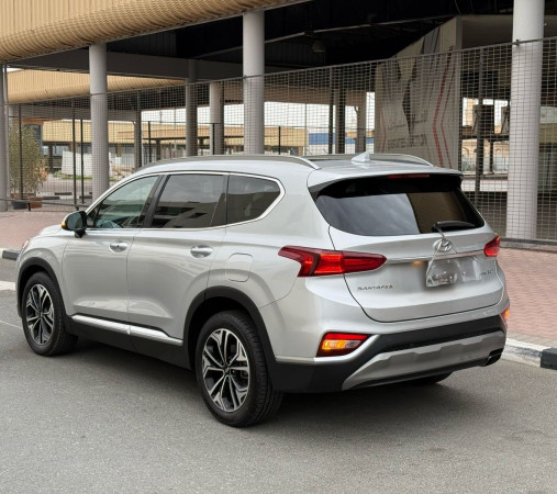 Hyundai Santa Fe 2019/ Silver LHD Petrol AT SUV 2WD view 5
