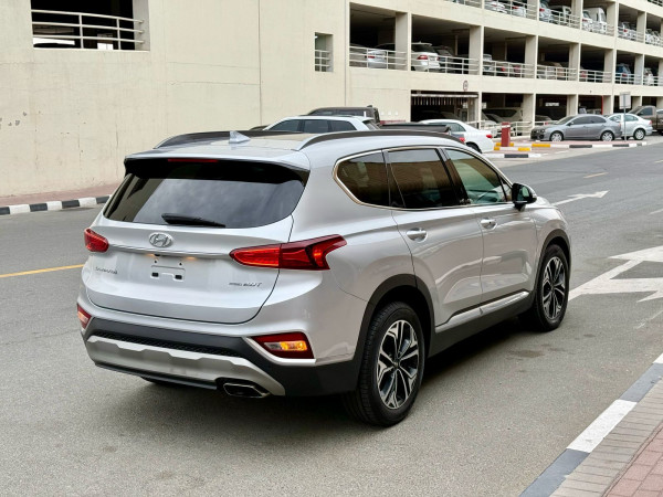 Hyundai Santa Fe 2019/ Silver LHD Petrol AT SUV 2WD view 6
