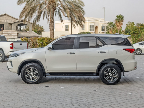 Toyota Fortuner 2021  White LHD Petrol AT SUV 4WD view 17