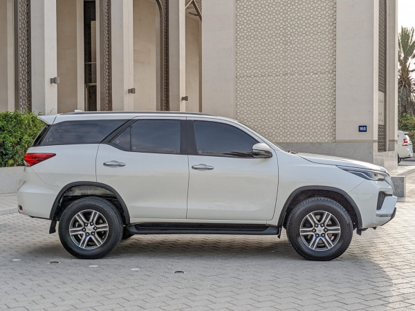 Toyota Fortuner 2021  White LHD Petrol AT SUV 4WD view 21