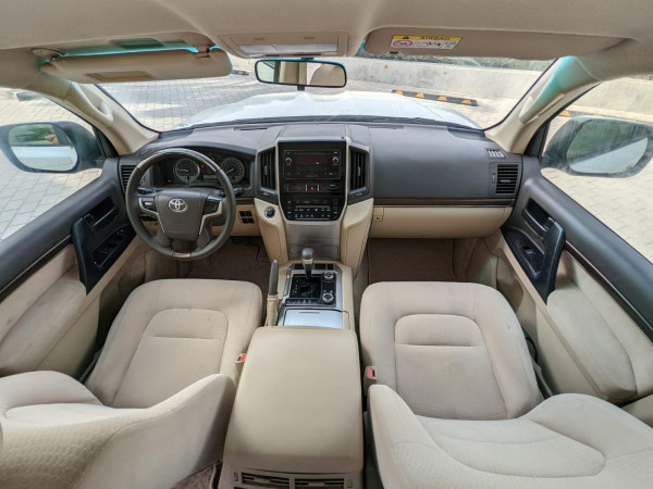 Toyota Land Cruiser 2019  White LHD Diesel AT SUV 4WD view 16