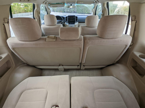 Toyota Land Cruiser 2019  White LHD Diesel AT SUV 4WD view 17