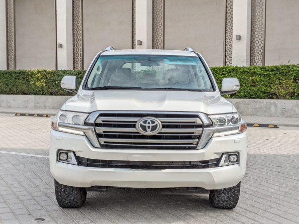 Toyota Land Cruiser 2019  White LHD Diesel AT SUV 4WD view 20