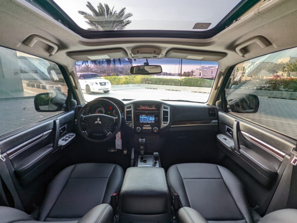 Mitsubishi Pajero 2016/ White LHD Petrol AT SUV 4WD view 9
