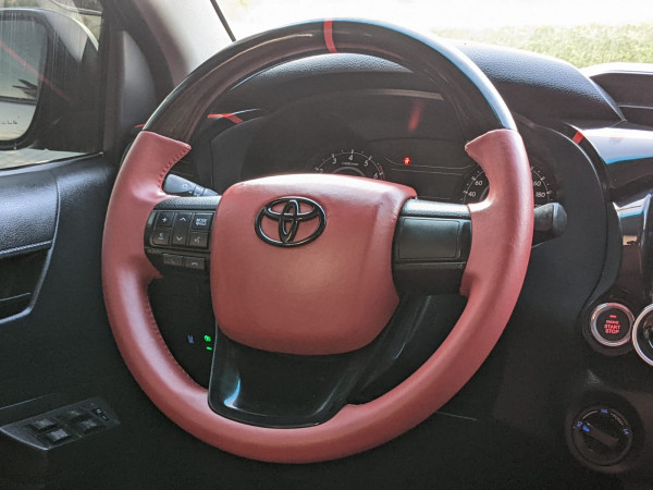 Toyota Hilux 2020  Bronze LHD Petrol AT Pickup 4WD view 10