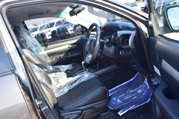 Toyota Hilux 2020  Grey RHD Diesel AT Pickup 4WD view 15