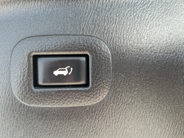 Nissan Patrol 2016/ Bronze LHD Petrol AT SUV 4WD view 6