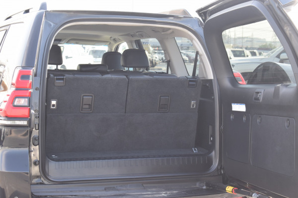 Toyota Prado 2023/ Black RHD Diesel AT SUV 4WD view 8