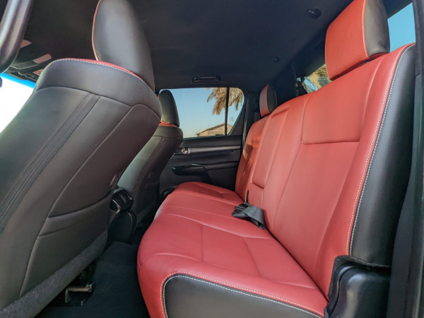 Toyota Hilux 2021  Black LHD Petrol AT Pickup 4WD view 7