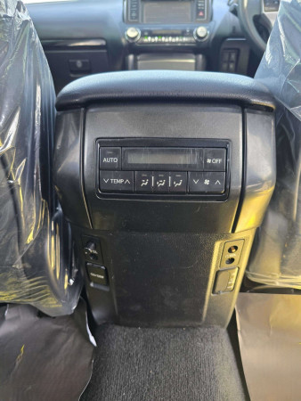 Toyota LAND CRUISER PRADO 2017/ Grey RHD Diesel AT SUV 4WD view 4