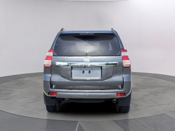 Toyota LAND CRUISER PRADO 2017/ Grey RHD Diesel AT SUV 4WD view 7