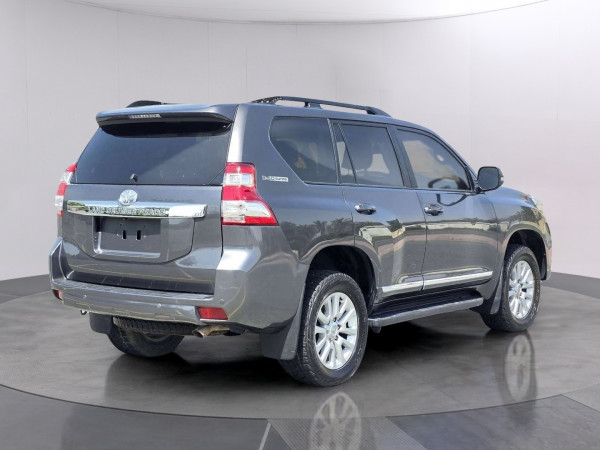 Toyota LAND CRUISER PRADO 2017/ Grey RHD Diesel AT SUV 4WD view 8