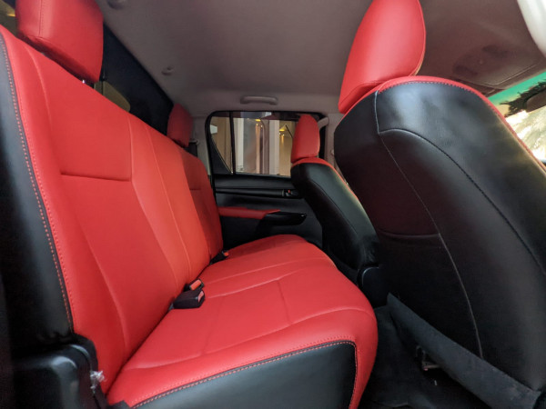 Toyota Hilux 2020  Black LHD Petrol AT Pickup 4WD view 5