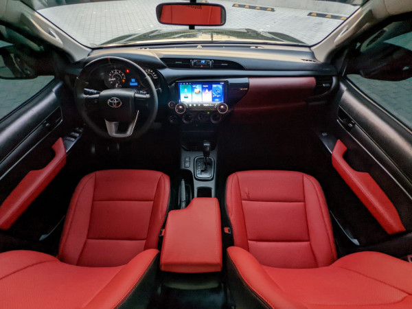Toyota Hilux 2020  Black LHD Petrol AT Pickup 4WD view 6