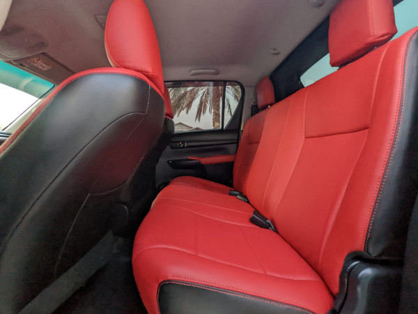 Toyota Hilux 2020  Black LHD Petrol AT Pickup 4WD view 10
