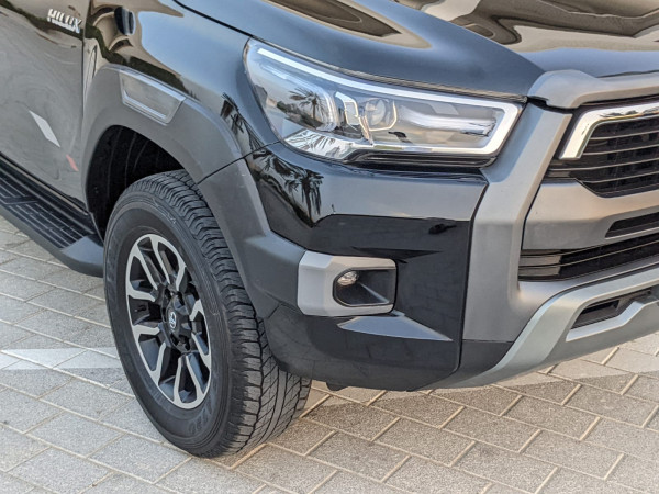 Toyota Hilux 2020  Black LHD Petrol AT Pickup 4WD view 19