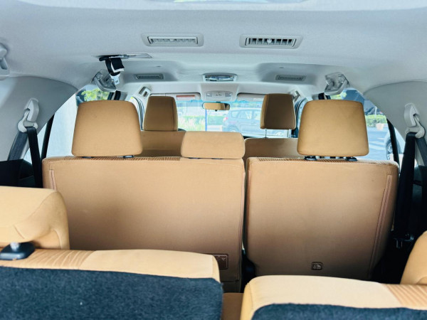 Toyota Fortuner 2019/ White LHD Petrol AT SUV 4WD view 8