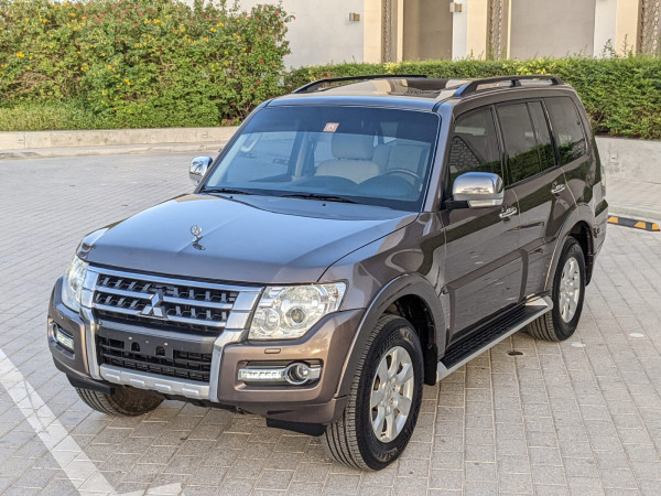 Mitsubishi Pajero 2016  Brown LHD Petrol AT SUV 4WD view 12