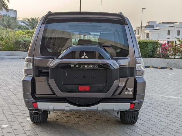 Mitsubishi Pajero 2016  Brown LHD Petrol AT SUV 4WD view 15
