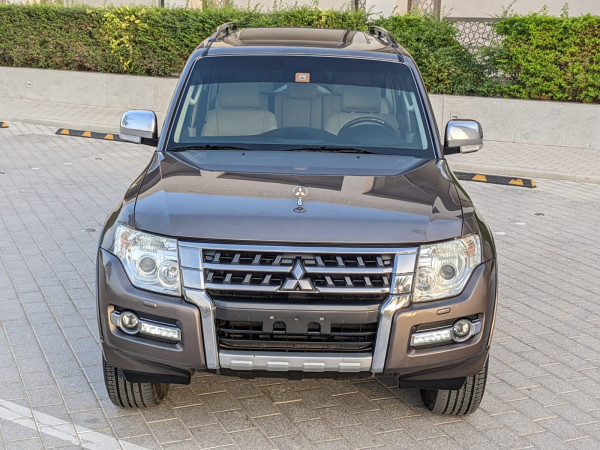 Mitsubishi Pajero 2016  Brown LHD Petrol AT SUV 4WD view 17