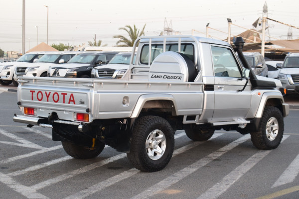Toyota Land Cruiser Pickup 2021  Silver RHD Diesel MT Pickup 4WD view 7