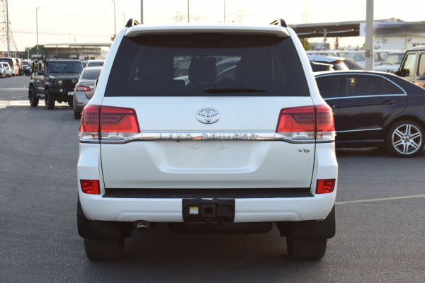 Toyota Land Cruiser 2020  White RHD Diesel AT SUV 4WD view 12