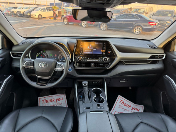 Toyota Highlander 2021/ Grey LHD Hybrid AT SUV 2WD view 14