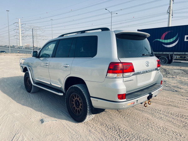 Toyota Land Cruiser 2020/ Silver RHD Diesel AT SUV 4WD view 11