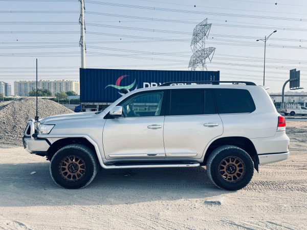 Toyota Land Cruiser 2020/ Silver RHD Diesel AT SUV 4WD view 12