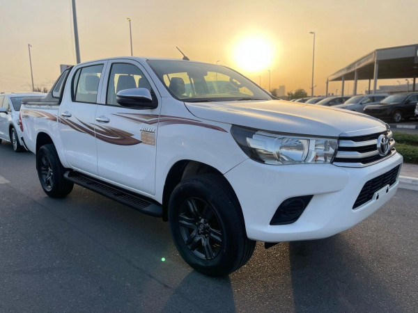 Toyota Hilux 2018/ White LHD Petrol AT Pickup 4WD view 4