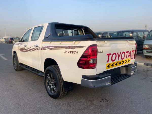 Toyota Hilux 2018/ White LHD Petrol AT Pickup 4WD view 7
