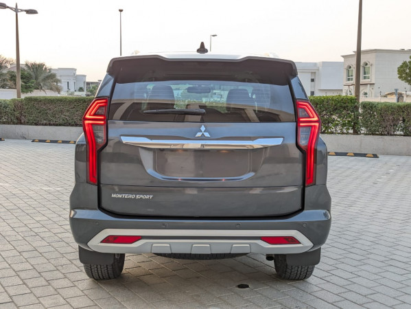 Mitsubishi Montero 2021/ Grey LHD Petrol AT SUV 4WD view 16