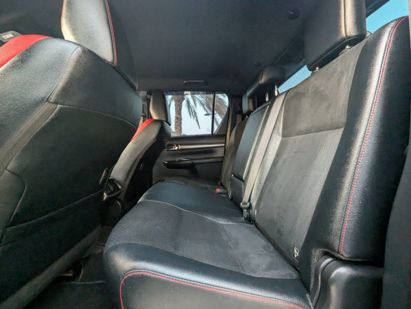 Toyota Hilux 2023/ Black LHD Petrol AT Pickup 4WD view 5