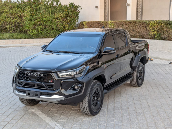 Toyota Hilux 2023/ Black LHD Petrol AT Pickup 4WD view 12