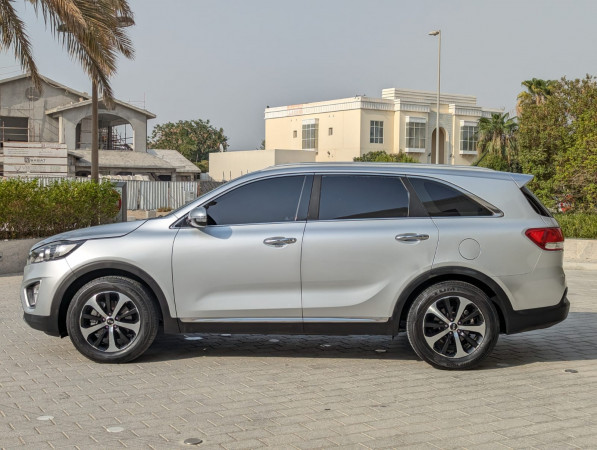 Kia Sorento 2016/ Silver LHD Petrol AT SUV 2WD