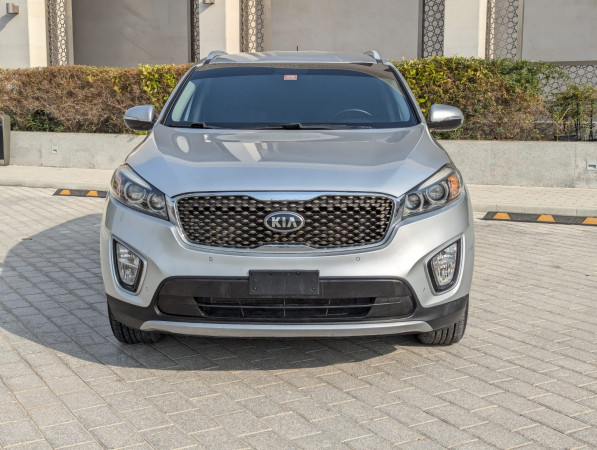Kia Sorento 2016/ Silver LHD Petrol AT SUV 2WD view 15