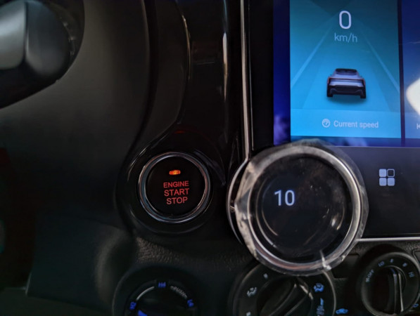 Toyota Hilux 2020  Black LHD Petrol AT Pickup 4WD view 5