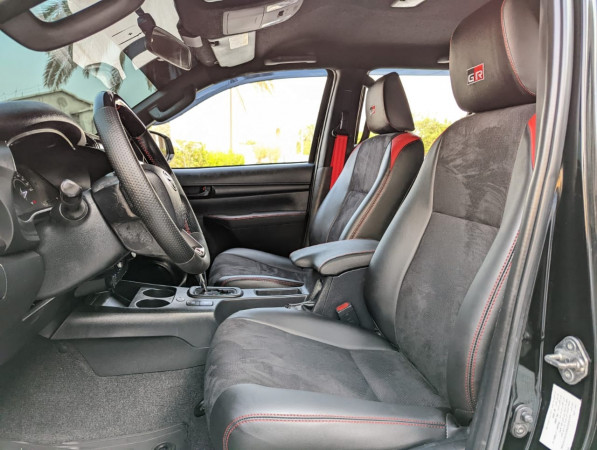 Toyota Hilux 2020  Black LHD Petrol AT Pickup 4WD view 6