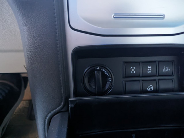 Toyota LAND CRUISER PRADO 2021/ Black LHD Petrol AT SUV 4WD view 5