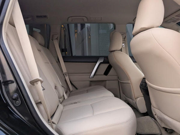 Toyota LAND CRUISER PRADO 2021/ Black LHD Petrol AT SUV 4WD view 8