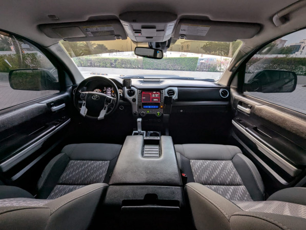 Toyota Tundra 2020  Grey LHD Petrol AT Pickup 4WD view 8