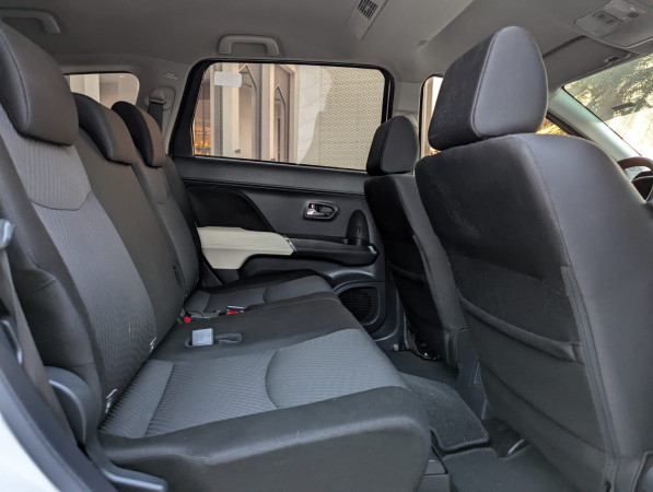 Toyota Rush 2020/ White LHD Petrol AT SUV 2WD view 6