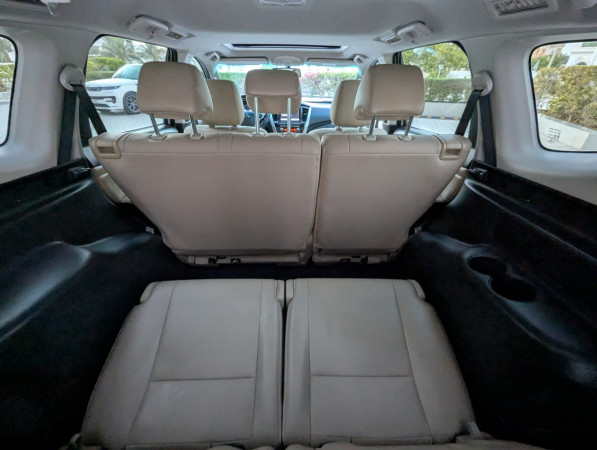 Mitsubishi Montero 2020/ White LHD Petrol AT SUV 4WD view 11