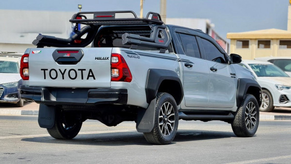 Toyota Hilux 2023/ Silver RHD Diesel AT Pickup 4WD view 12