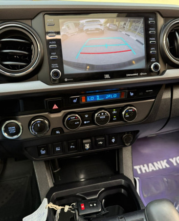 Toyota Tacoma 2023/ Green LHD Petrol AT Pickup 4WD view 4