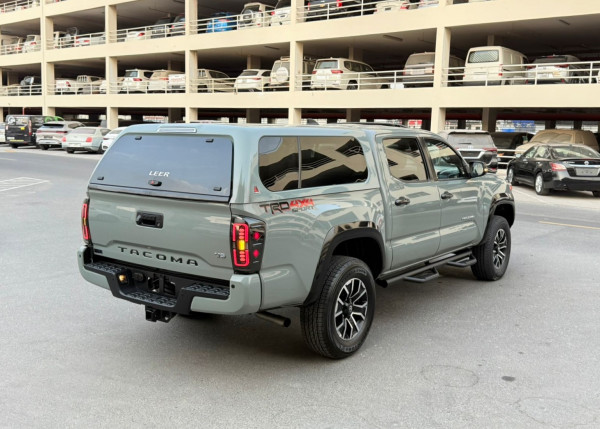 Toyota Tacoma 2023/ Green LHD Petrol AT Pickup 4WD view 11